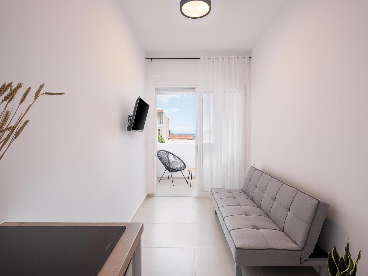 Astra Boutique Suites At Agia Marina Beach Exteriör bild