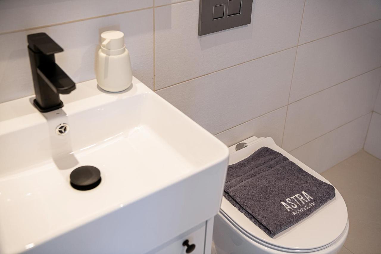 Astra Boutique Suites At Agia Marina Beach Exteriör bild